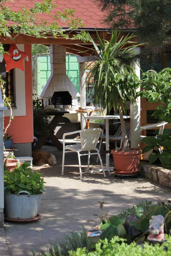 Apartments With A Parking Space Vrbnik, Krk - 429 מראה חיצוני תמונה
